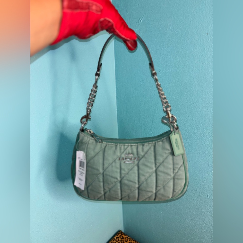 Coach Green Quilted Women's Bag - Picture 5 of 9